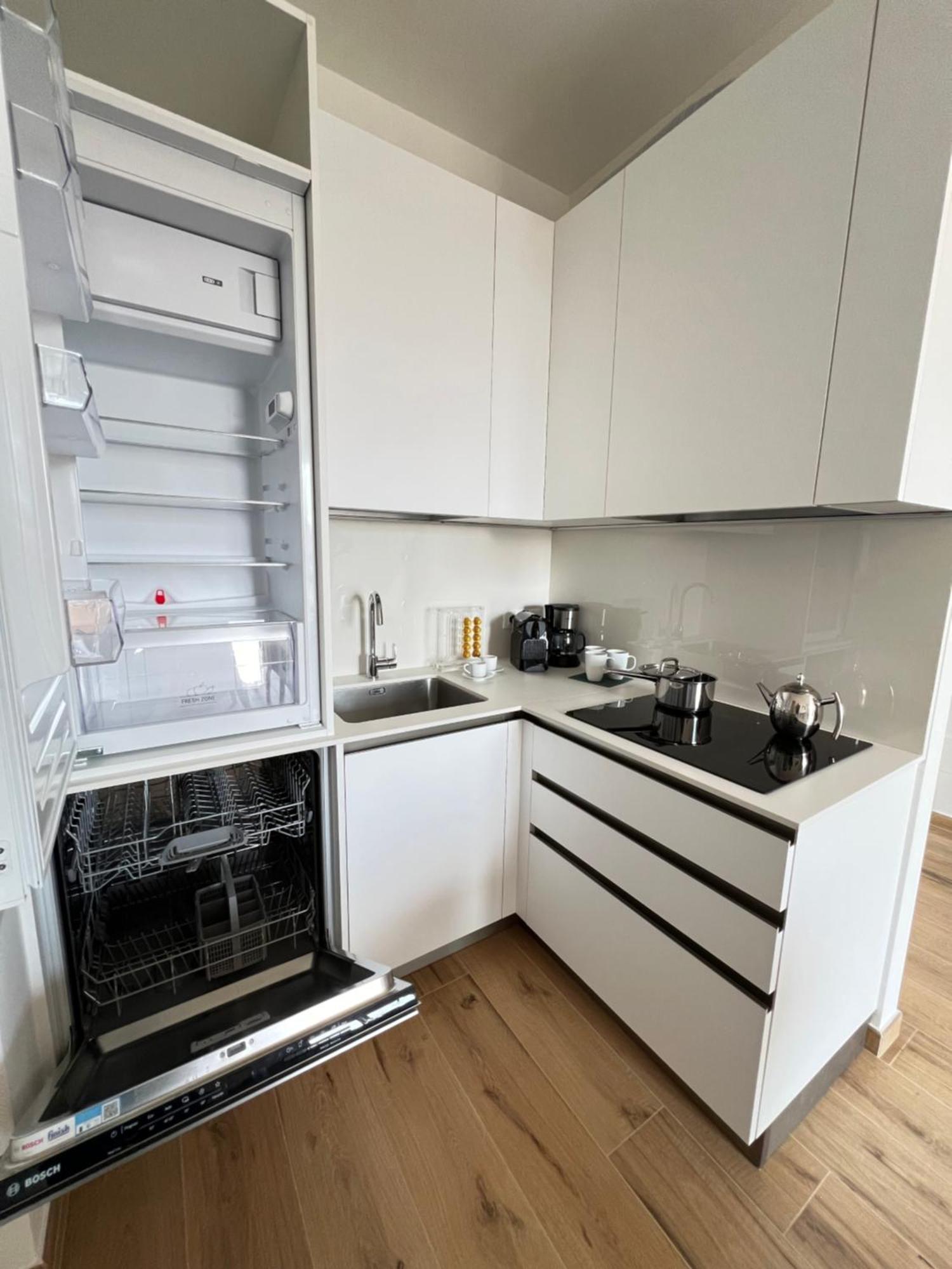Gold Garda Desenzano Apartment Desenzano del Garda Ngoại thất bức ảnh